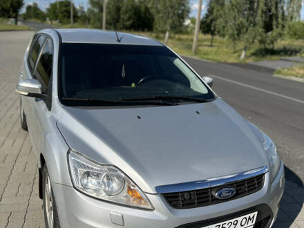 Форд Фокус 2008 в Малине на Automoto.ua Серый Форд Фокус, объемом двигателя 1.8 л и пробегом 230 тыс. км за 4500 $, фото 1 на Automoto.ua