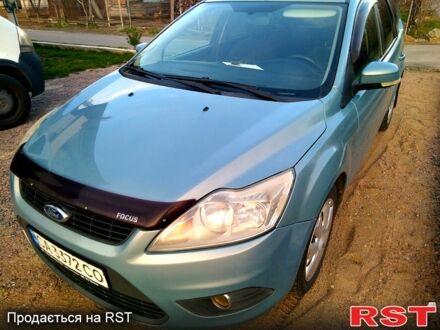 Форд Фокус 2008 у Києві на Automoto.ua Сірий Форд Фокус, об'ємом двигуна 1.8 л та пробігом 266 тис. км за 5600 $, фото 1 на Automoto.ua
