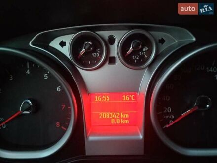 Серый Форд Фокус, объемом двигателя 1.8 л и пробегом 208 тыс. км за 5100 $, фото 1 на Automoto.ua