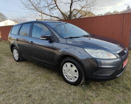 Серый Форд Фокус, объемом двигателя 1.6 л и пробегом 240 тыс. км за 5650 $, фото 1 на Automoto.ua