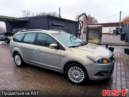 Серый Форд Фокус, объемом двигателя 2 л и пробегом 237 тыс. км за 5500 $, фото 1 на Automoto.ua