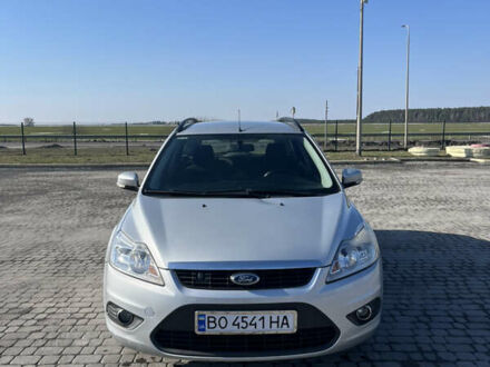 Сірий Форд Фокус, об'ємом двигуна 1.8 л та пробігом 245 тис. км за 5000 $, фото 1 на Automoto.ua