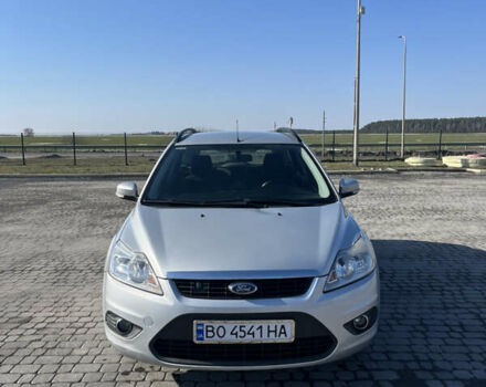 Серый Форд Фокус, объемом двигателя 1.8 л и пробегом 245 тыс. км за 5000 $, фото 1 на Automoto.ua