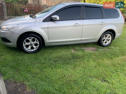 Серый Форд Фокус, объемом двигателя 1.6 л и пробегом 216 тыс. км за 5300 $, фото 1 на Automoto.ua