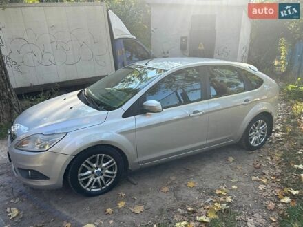 Сірий Форд Фокус, об'ємом двигуна 1.6 л та пробігом 241 тис. км за 4200 $, фото 1 на Automoto.ua