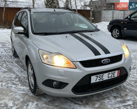 Сірий Форд Фокус, об'ємом двигуна 1.6 л та пробігом 253 тис. км за 5399 $, фото 1 на Automoto.ua