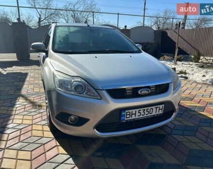 Серый Форд Фокус, объемом двигателя 1.6 л и пробегом 270 тыс. км за 5700 $, фото 1 на Automoto.ua