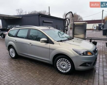 Серый Форд Фокус, объемом двигателя 2 л и пробегом 237 тыс. км за 5500 $, фото 1 на Automoto.ua