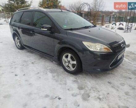 Серый Форд Фокус, объемом двигателя 1.56 л и пробегом 237 тыс. км за 5000 $, фото 1 на Automoto.ua