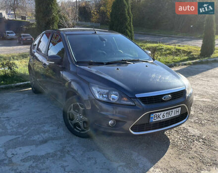 Сірий Форд Фокус, об'ємом двигуна 1.8 л та пробігом 236 тис. км за 4800 $, фото 1 на Automoto.ua