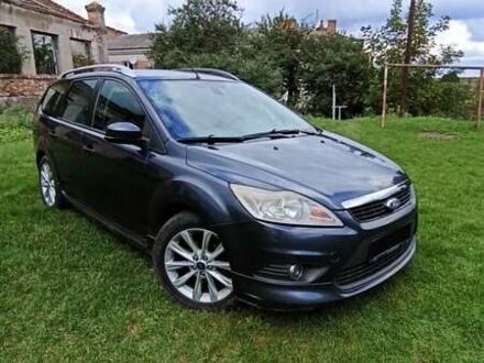 Серый Форд Фокус, объемом двигателя 1.6 л и пробегом 264 тыс. км за 5850 $, фото 1 на Automoto.ua