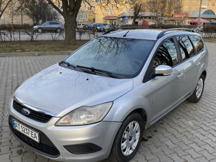 Форд Фокус 2008 в Черновцах на Automoto.ua Серый Форд Фокус, объемом двигателя 1.6 л и пробегом 262 тыс. км за 4800 $, фото 1 на Automoto.ua