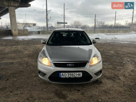Серый Форд Фокус, объемом двигателя 1.56 л и пробегом 335 тыс. км за 4250 $, фото 1 на Automoto.ua