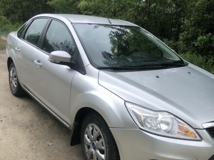 Форд Фокус 2008 у Барановке на Automoto.ua Сірий Форд Фокус, об'ємом двигуна 1.6 л та пробігом 111 тис. км за 5700 $, фото 1 на Automoto.ua