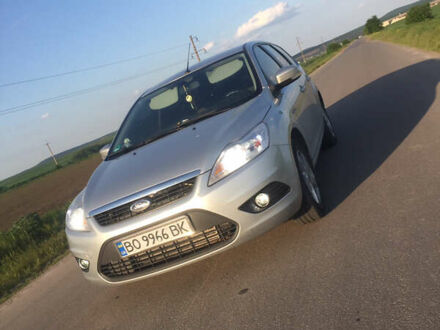 Форд Фокус 2008 у Тернополі на Automoto.ua Сірий Форд Фокус, об'ємом двигуна 1.6 л та пробігом 276 тис. км за 6200 $, фото 1 на Automoto.ua
