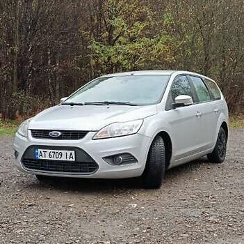 Серый Форд Фокус, объемом двигателя 1.6 л и пробегом 241 тыс. км за 4900 $, фото 1 на Automoto.ua