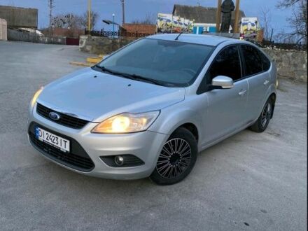 Сірий Форд Фокус, об'ємом двигуна 1.6 л та пробігом 240 тис. км за 4250 $, фото 1 на Automoto.ua