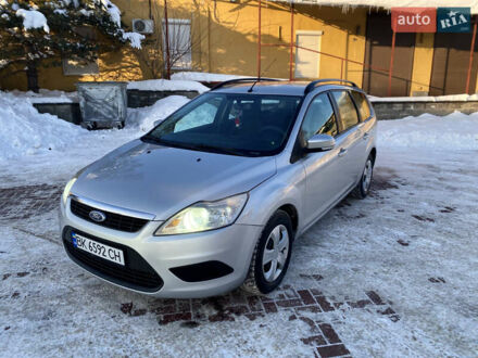 Серый Форд Фокус, объемом двигателя 1.56 л и пробегом 315 тыс. км за 5300 $, фото 1 на Automoto.ua
