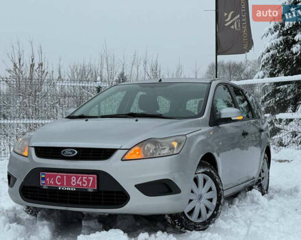 Серый Форд Фокус, объемом двигателя 1.6 л и пробегом 225 тыс. км за 4300 $, фото 1 на Automoto.ua