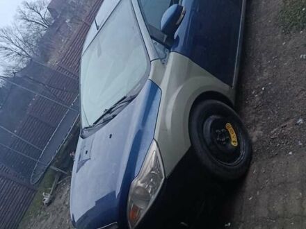 Серый Форд Фокус, объемом двигателя 1.6 л и пробегом 330 тыс. км за 3000 $, фото 1 на Automoto.ua