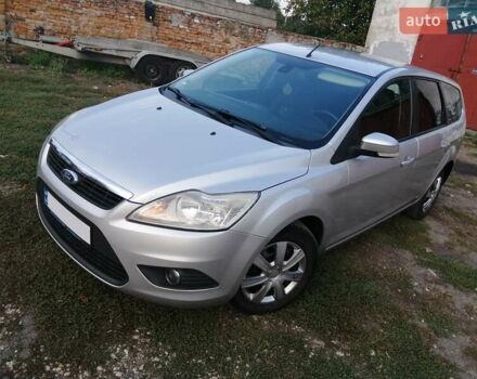 Сірий Форд Фокус, об'ємом двигуна 1.6 л та пробігом 250 тис. км за 5300 $, фото 1 на Automoto.ua