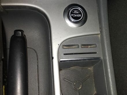 Серый Форд Фокус, объемом двигателя 1.6 л и пробегом 234 тыс. км за 4900 $, фото 1 на Automoto.ua