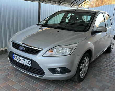 Серый Форд Фокус, объемом двигателя 1.6 л и пробегом 237 тыс. км за 6000 $, фото 1 на Automoto.ua