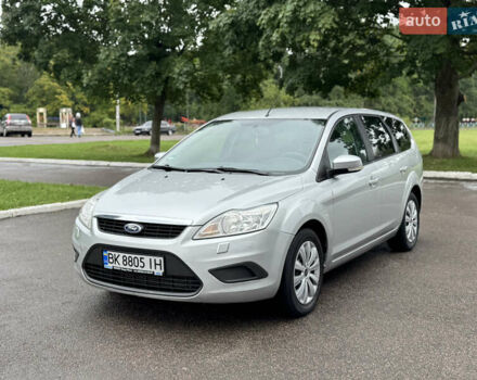 Сірий Форд Фокус, об'ємом двигуна 1.6 л та пробігом 312 тис. км за 5399 $, фото 1 на Automoto.ua