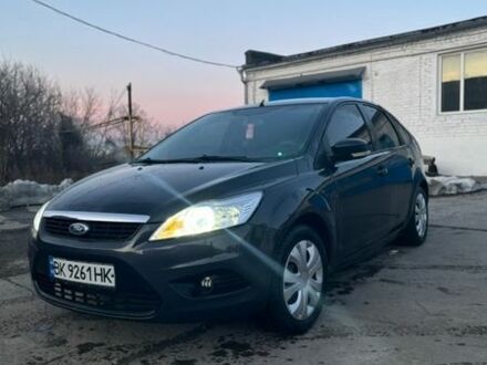 Сірий Форд Фокус, об'ємом двигуна 2 л та пробігом 270 тис. км за 5800 $, фото 1 на Automoto.ua