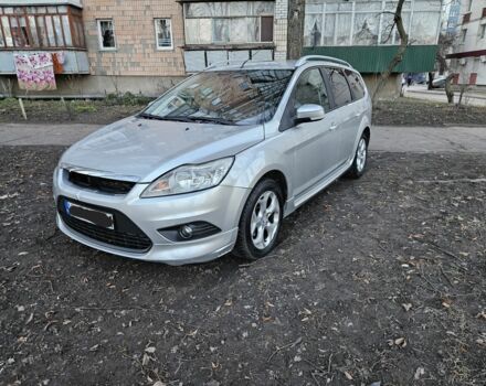 Серый Форд Фокус, объемом двигателя 1.6 л и пробегом 330 тыс. км за 2500 $, фото 1 на Automoto.ua