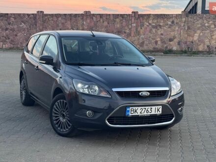 Сірий Форд Фокус, об'ємом двигуна 2 л та пробігом 246 тис. км за 6299 $, фото 1 на Automoto.ua