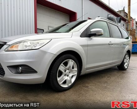 Серый Форд Фокус, объемом двигателя 1.6 л и пробегом 179 тыс. км за 5800 $, фото 1 на Automoto.ua