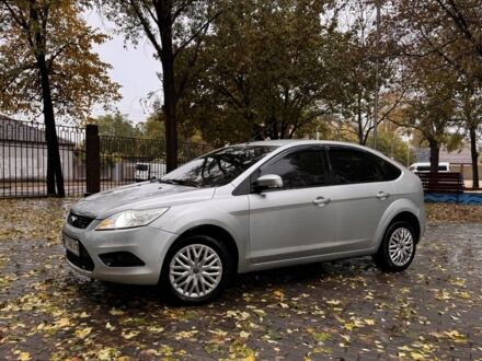 Серый Форд Фокус, объемом двигателя 1.6 л и пробегом 307 тыс. км за 4350 $, фото 1 на Automoto.ua