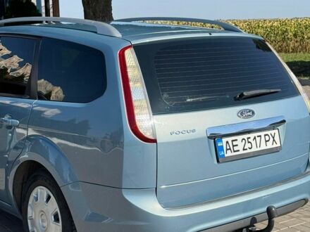 Сірий Форд Фокус, об'ємом двигуна 1.6 л та пробігом 252 тис. км за 5000 $, фото 1 на Automoto.ua
