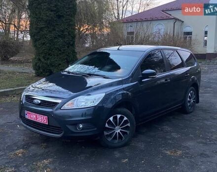 Серый Форд Фокус, объемом двигателя 1.6 л и пробегом 190 тыс. км за 5350 $, фото 1 на Automoto.ua