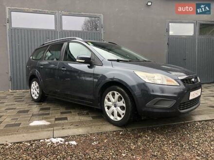 Серый Форд Фокус, объемом двигателя 1.6 л и пробегом 200 тыс. км за 4999 $, фото 1 на Automoto.ua