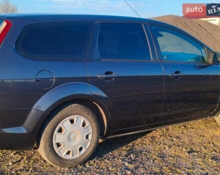 Сірий Форд Фокус, об'ємом двигуна 1.6 л та пробігом 249 тис. км за 5500 $, фото 1 на Automoto.ua