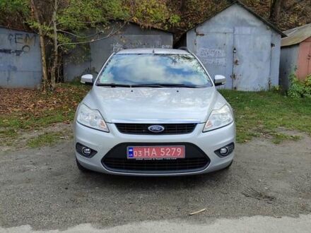 Форд Фокус 2009 у Белой Церкве на Automoto.ua Сірий Форд Фокус, об'ємом двигуна 1.8 л та пробігом 195 тис. км за 5699 $, фото 1 на Automoto.ua