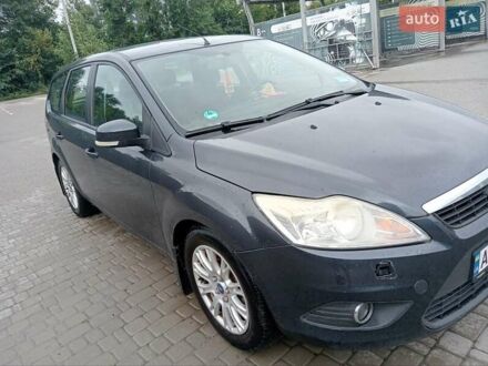 Форд Фокус 2009 у Києві на Automoto.ua Сірий Форд Фокус, об'ємом двигуна 1.56 л та пробігом 226 тис. км за 5400 $, фото 1 на Automoto.ua