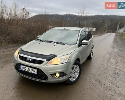 Серый Форд Фокус, объемом двигателя 1.6 л и пробегом 270 тыс. км за 3999 $, фото 1 на Automoto.ua