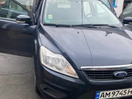 Форд Фокус 2009 в Новорад-Волынском на Automoto.ua Серый Форд Фокус, объемом двигателя 1.6 л и пробегом 260 тыс. км за 5400 $, фото 1 на Automoto.ua