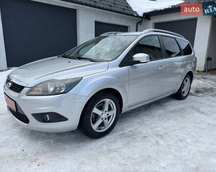 Серый Форд Фокус, объемом двигателя 1.6 л и пробегом 197 тыс. км за 5300 $, фото 1 на Automoto.ua