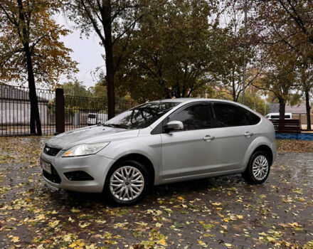Форд Фокус 2009 в Каменское - Днепродзержинск на Automoto.ua Серый Форд Фокус, объемом двигателя 1.6 л и пробегом 307 тыс. км за 4350 $, фото 1 на Automoto.ua