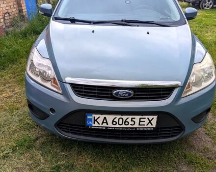 Серый Форд Фокус, объемом двигателя 1.6 л и пробегом 238 тыс. км за 4800 $, фото 1 на Automoto.ua