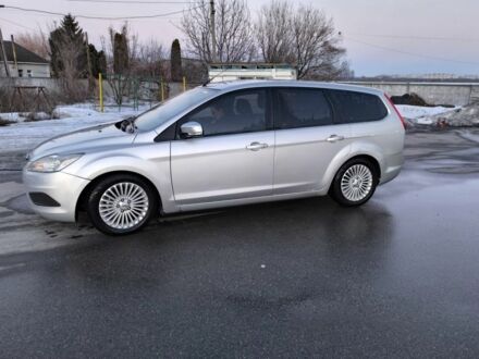 Серый Форд Фокус, объемом двигателя 1.6 л и пробегом 315 тыс. км за 4500 $, фото 1 на Automoto.ua