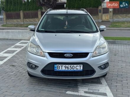 Сірий Форд Фокус, об'ємом двигуна 1.56 л та пробігом 255 тис. км за 4250 $, фото 1 на Automoto.ua