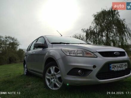 Форд Фокус 2009 в Коростене на Automoto.ua Серый Форд Фокус, объемом двигателя 1.6 л и пробегом 251 тыс. км за 4800 $, фото 1 на Automoto.ua