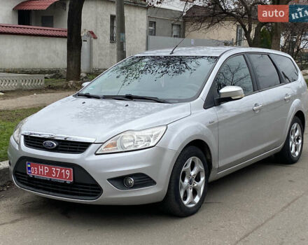 Сірий Форд Фокус, об'ємом двигуна 1.6 л та пробігом 197 тис. км за 6100 $, фото 1 на Automoto.ua