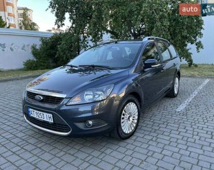 Форд Фокус 2010 в Ивано-Франковске на Automoto.ua Серый Форд Фокус, объемом двигателя 1.6 л и пробегом 285 тыс. км за 6600 $, фото 1 на Automoto.ua