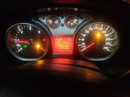 Серый Форд Фокус, объемом двигателя 1.6 л и пробегом 252 тыс. км за 6200 $, фото 1 на Automoto.ua